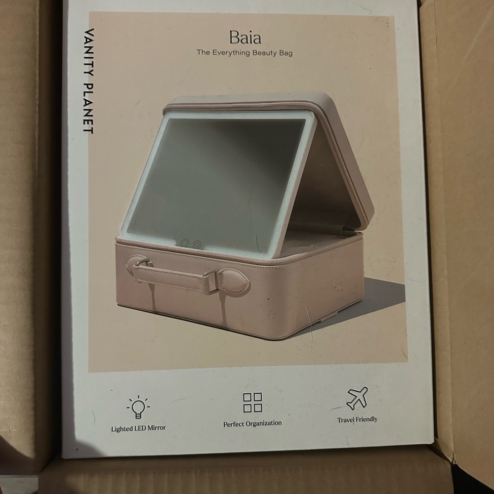 Baia LED Mirror Beauty Bag - Soft Pink